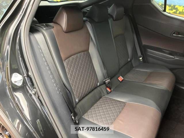 Toyota C-HR 2017-04 322974-9