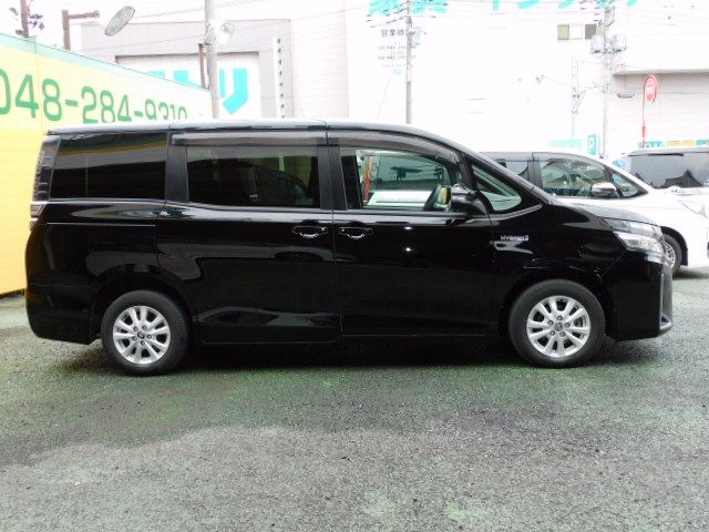 Toyota VOXY HYBRID 2018-11 183163-17