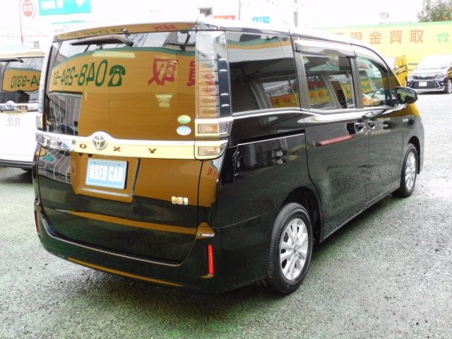 Toyota VOXY HYBRID 2018-11 183163-2