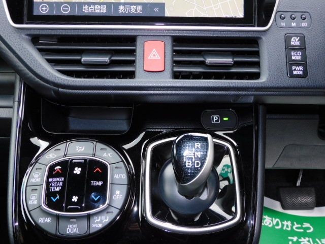 Toyota VOXY HYBRID 2018-11 183163-12
