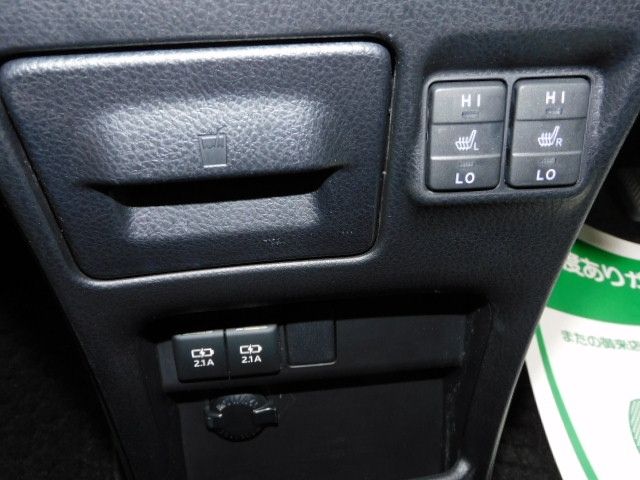 Toyota VOXY HYBRID 2018-11 183163-13
