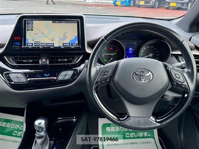 Toyota C-HR 2018-01 206021-1