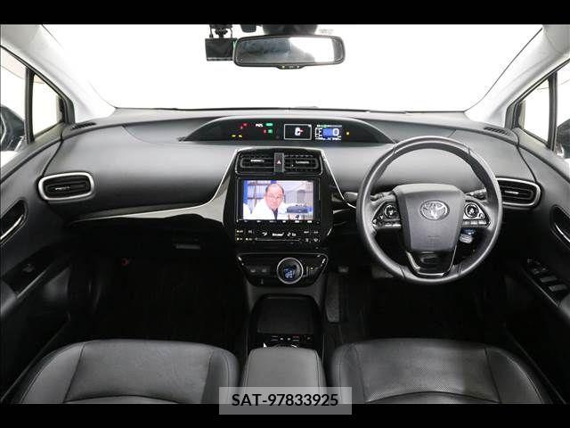 Toyota PRIUS PHV 2019-09 352148-13