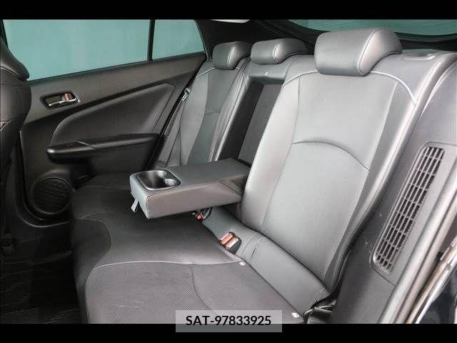 Toyota PRIUS PHV 2019-09 352148-18