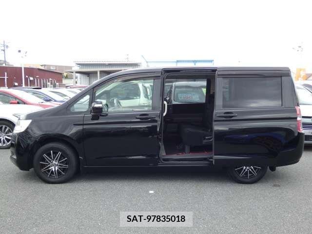Honda STEP WGN 2011-01 368774-7