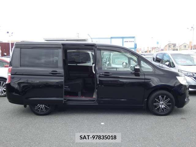 Honda STEP WGN 2011-01 368774-5
