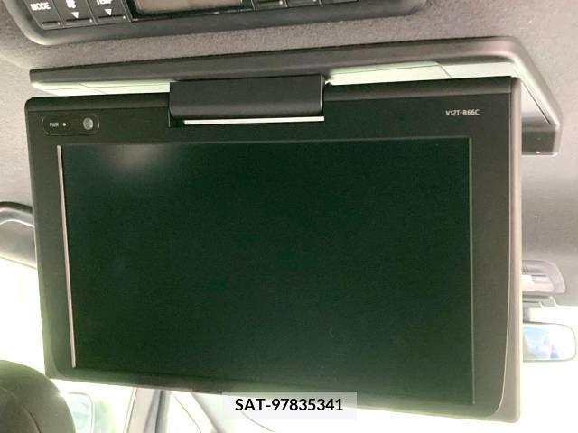 Toyota ESTIMA 2017-06 297363-3