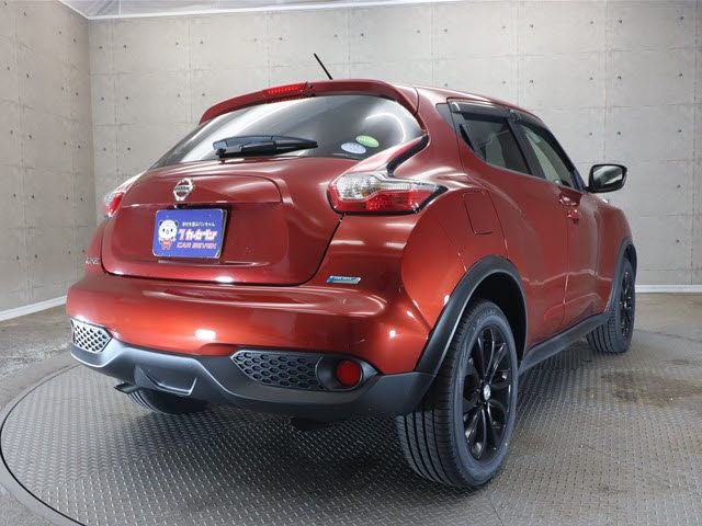 Nissan JUKE 2016-10 8225-1