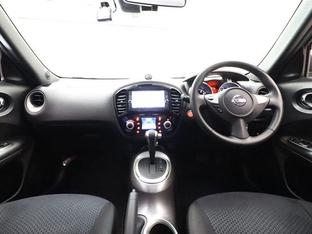 Nissan JUKE 2016-10 8225-2
