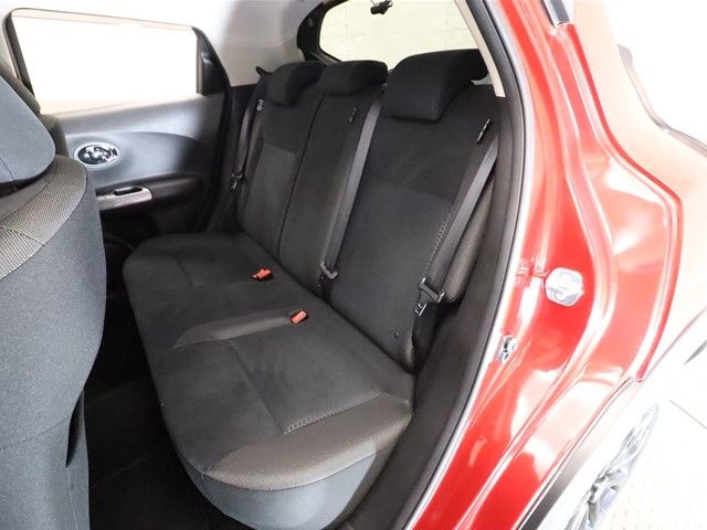Nissan JUKE 2016-10 8225-6