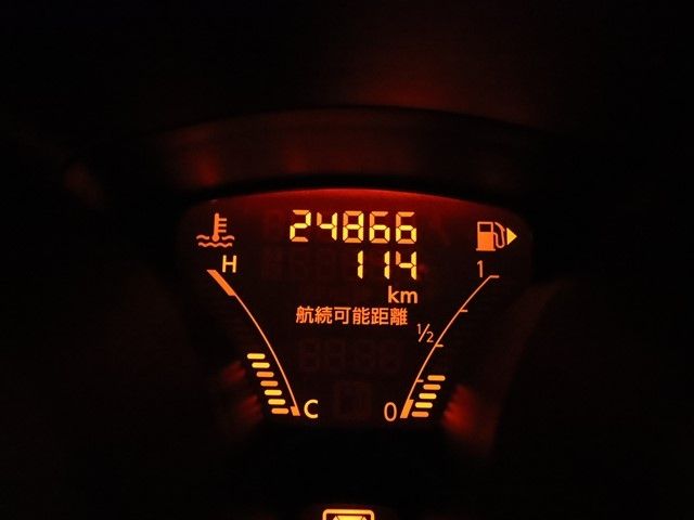 Nissan JUKE 2016-10 8225-28
