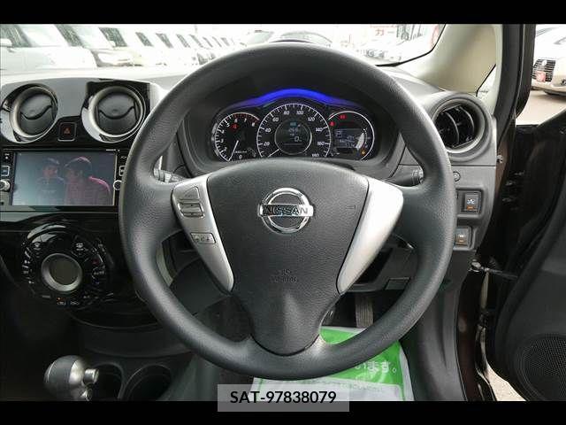 Nissan NOTE 2016-10 208496-3