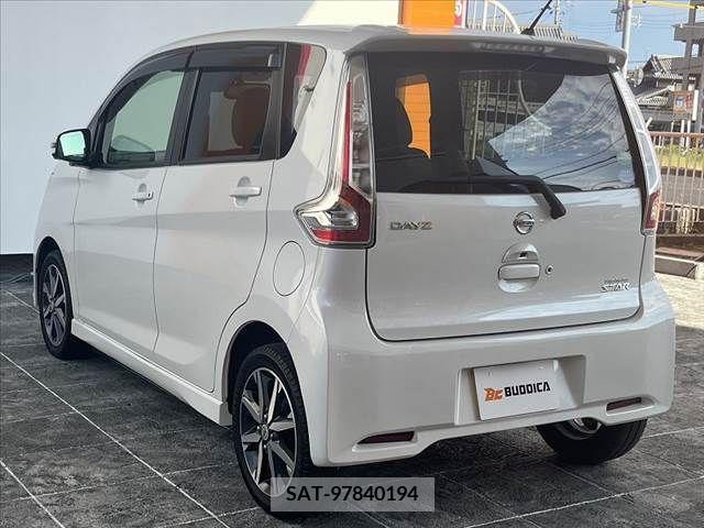 Nissan DAYZ 2017-11 359010-13
