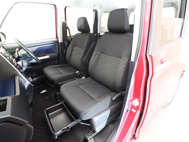 Toyota ROOMY 2018-03 181585-5