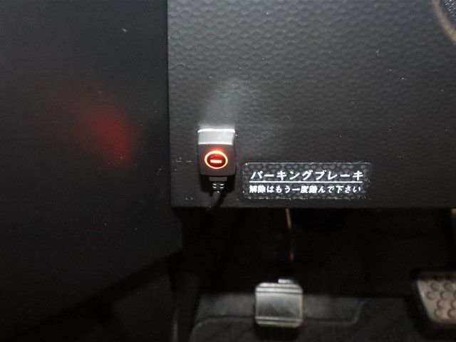 Toyota ROOMY 2018-03 181585-26