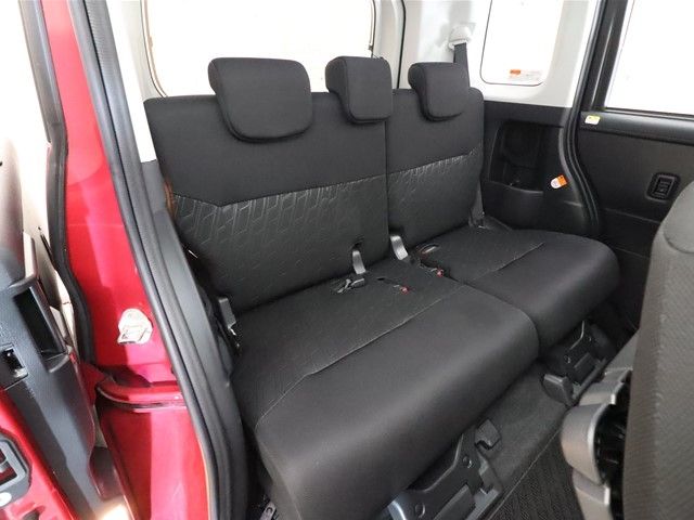 Toyota ROOMY 2018-03 181585-4