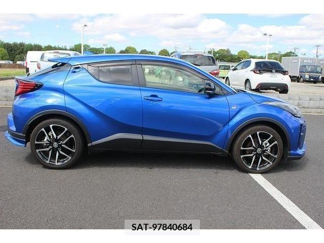 Toyota C-HR 2020-09 294948-10