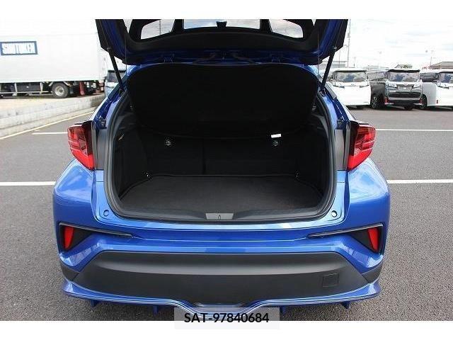 Toyota C-HR 2020-09 294948-17