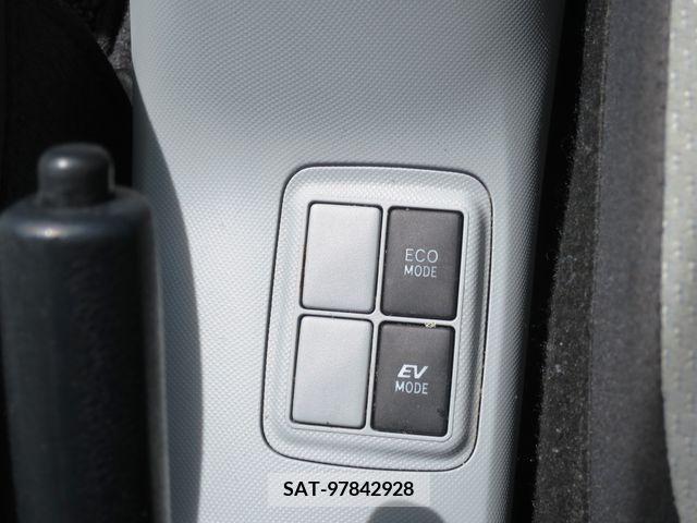 Toyota AQUA 2012-11 261128-16
