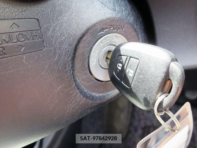 Toyota AQUA 2012-11 261128-17