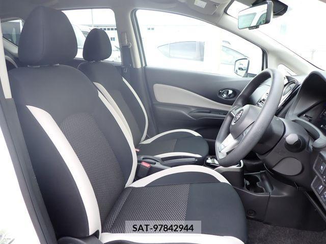 Nissan NOTE 2019-02 305453-5