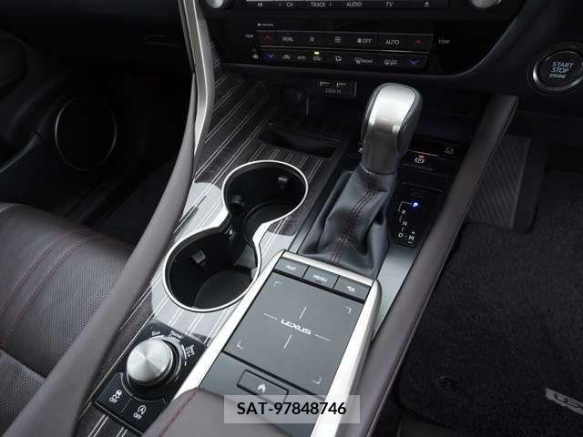 Lexus RX 2020-03 275789-12