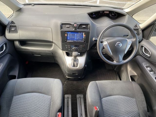 Nissan SERENA 2011-09 180888-9