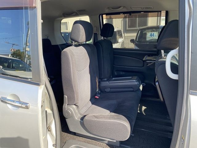 Nissan SERENA 2011-09 180888-15