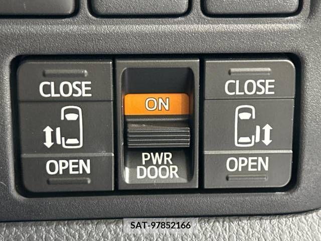Toyota NOAH 2018-02 279500-2
