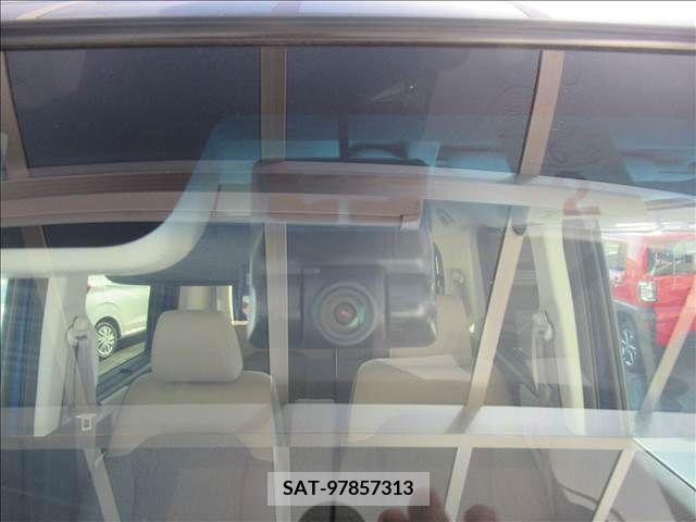 Honda N BOX 2019-02 278420-10