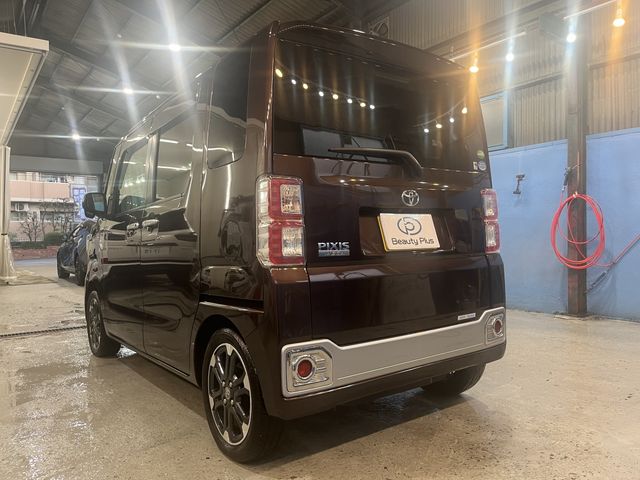 Toyota Pixis Mega 2015-12 25294-9