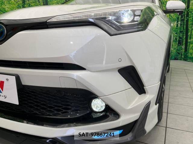 Toyota C-HR 2017-05 216644-13