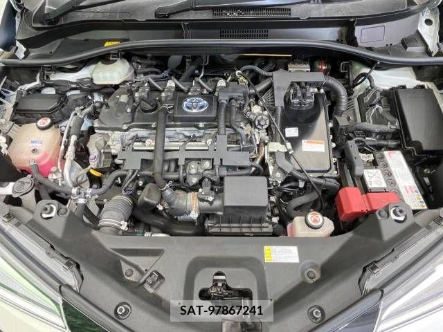 Toyota C-HR 2017-05 216644-19