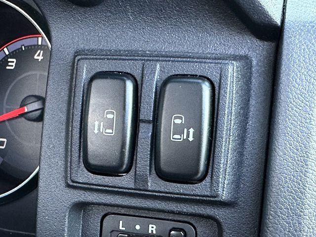 Mitsubishi DELICA D5 2007-03 18194-4