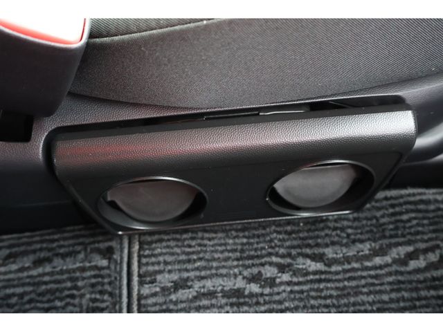 Nissan LAFESTA 2013-09 183738-15