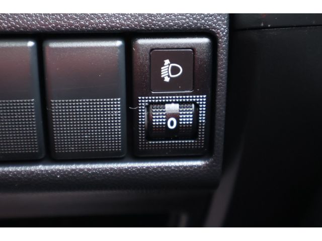 Nissan LAFESTA 2013-09 183738-20