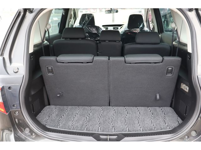 Nissan LAFESTA 2013-09 183738-6