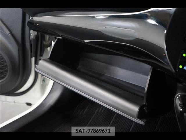 Toyota PRIUS 2019-03 255766-12