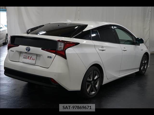 Toyota PRIUS 2019-03 255766-8