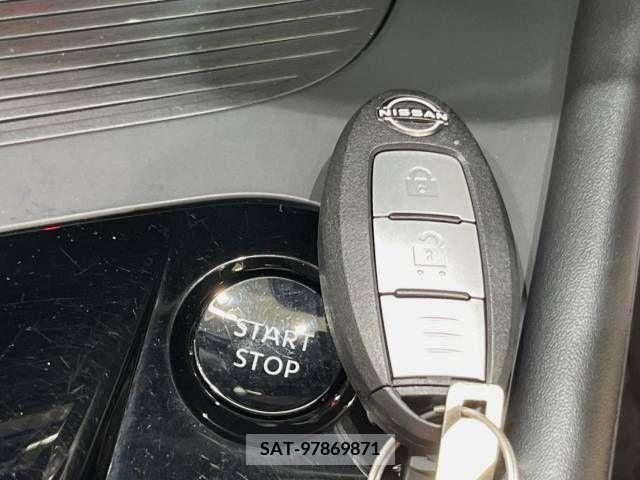 Nissan NOTE 2022-07 349485-7