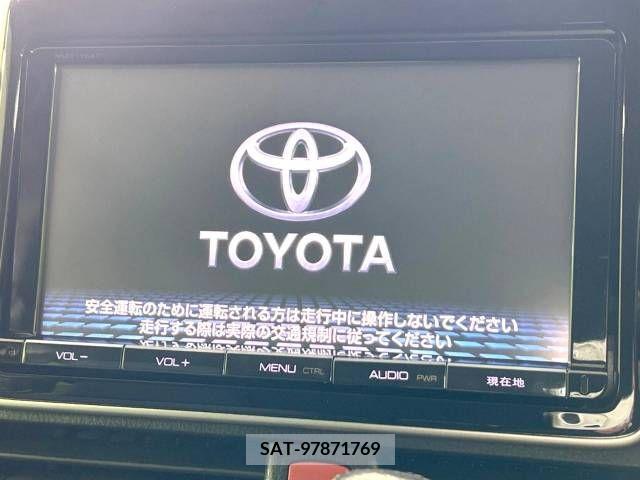 Toyota VOXY 2015-03 223846-2