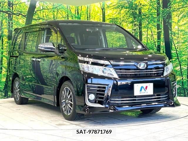 Toyota VOXY 2015-03 223846-16