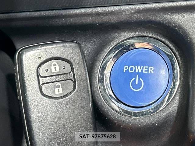 Toyota AQUA 2018-04 260222-7