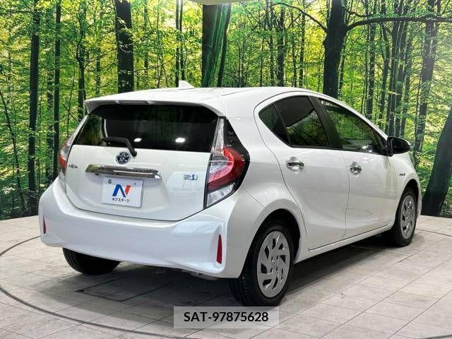 Toyota AQUA 2018-04 260222-17