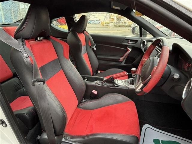 Toyota 86 2012-10 28805-19