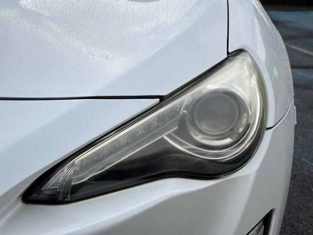 Toyota 86 2012-10 28805-8