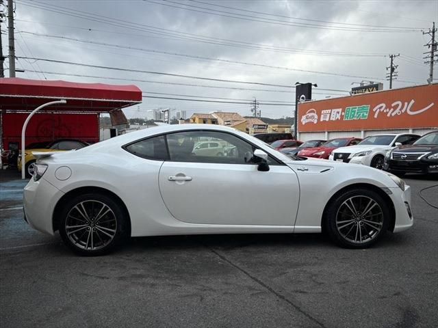 Toyota 86 2012-10 28805-3