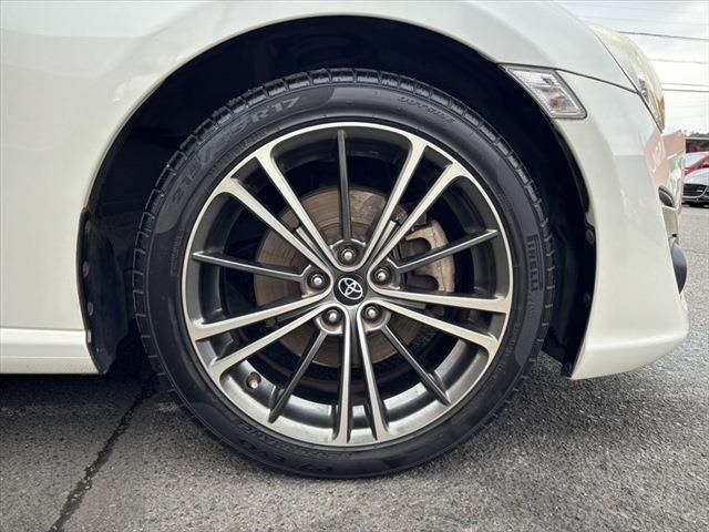 Toyota 86 2012-10 28805-14