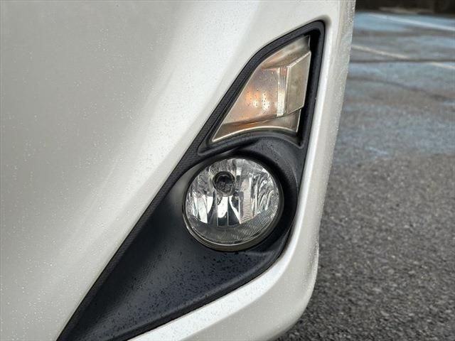 Toyota 86 2012-10 28805-10