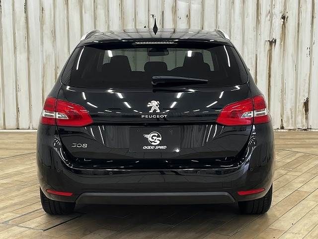 Peugeot 308 2015-03 17680-18